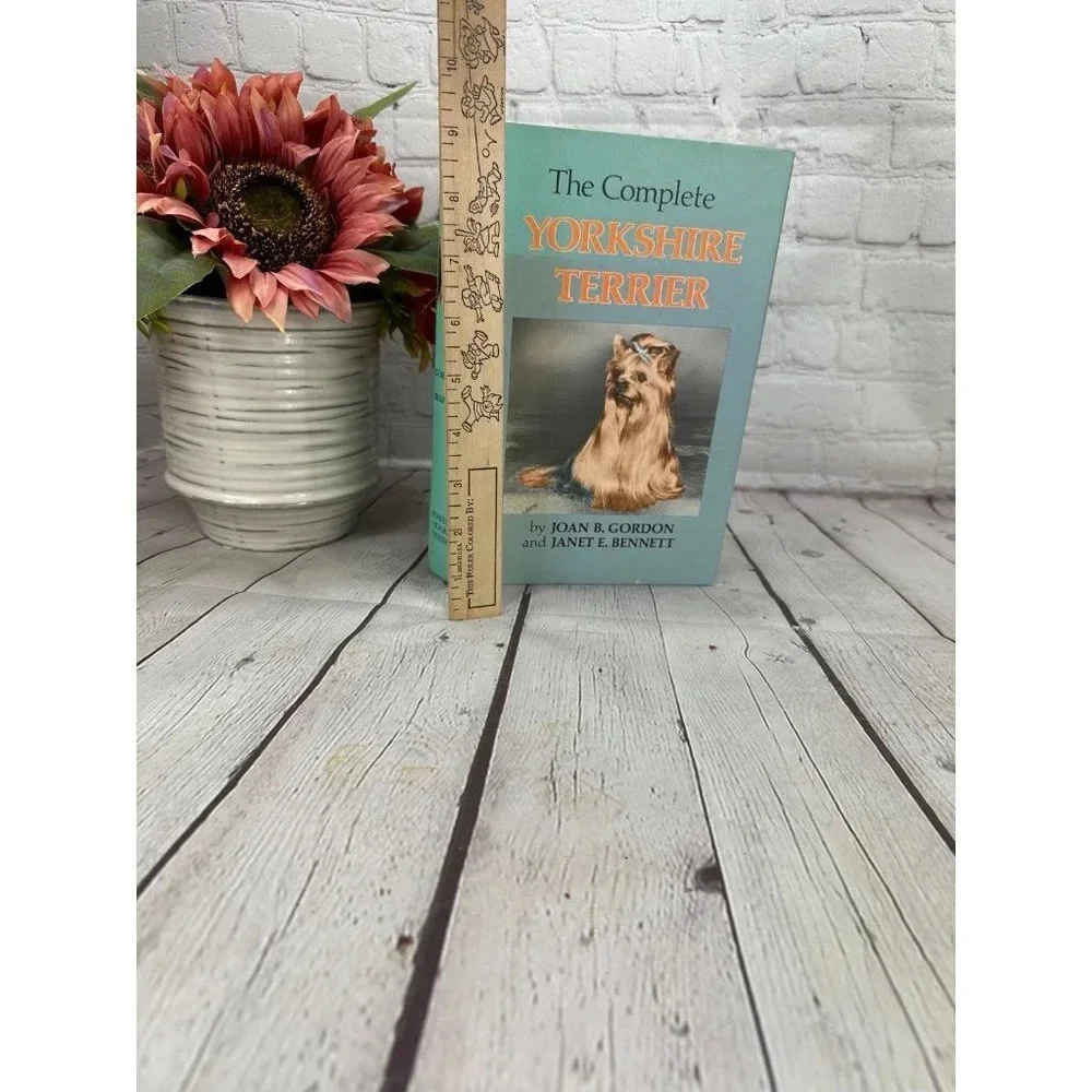 vintage 1982 the complete yorkkshire terrier book yorkie